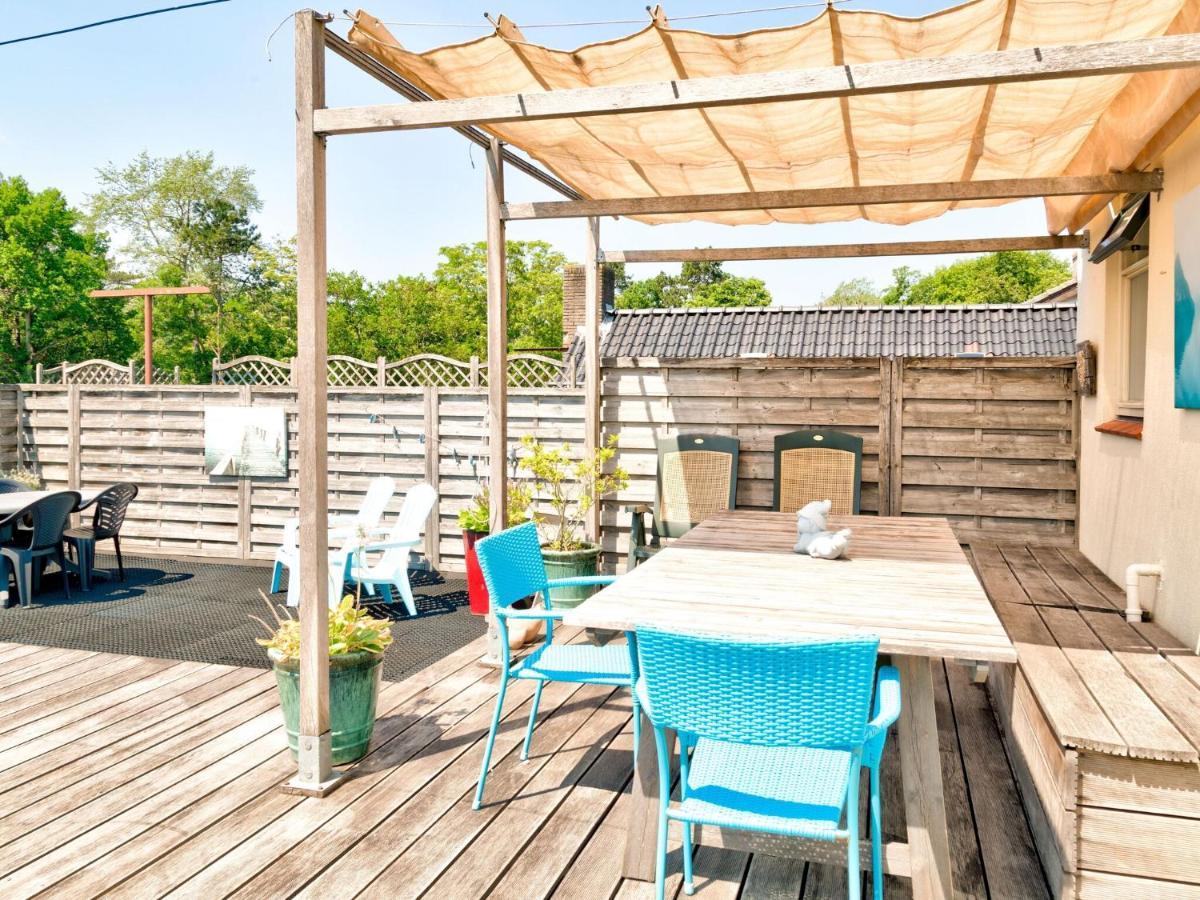 Modern Apartment In Schoorl Near The Beach エクステリア 写真